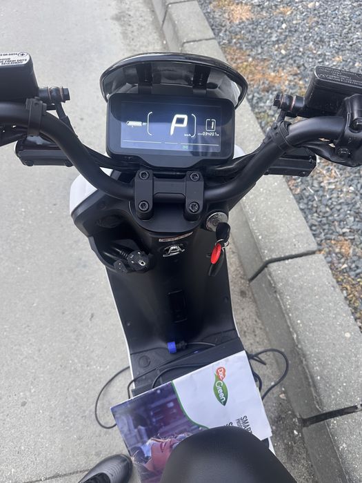 Scuter electric Alegra motor Bosch 55km Range 1100€