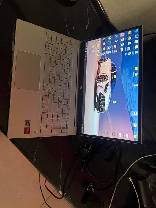 Hp nootbooki sotiladi