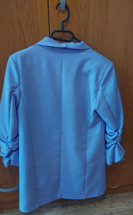 Лилав дамски костюм в размер М