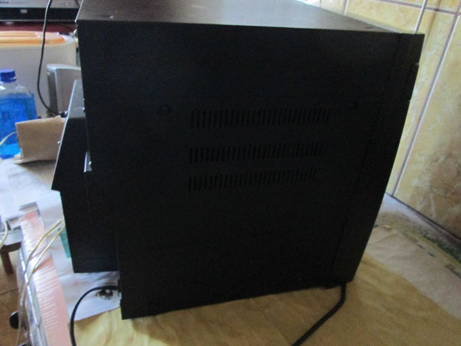finisaj interior Sony RG 470 + telecomanda