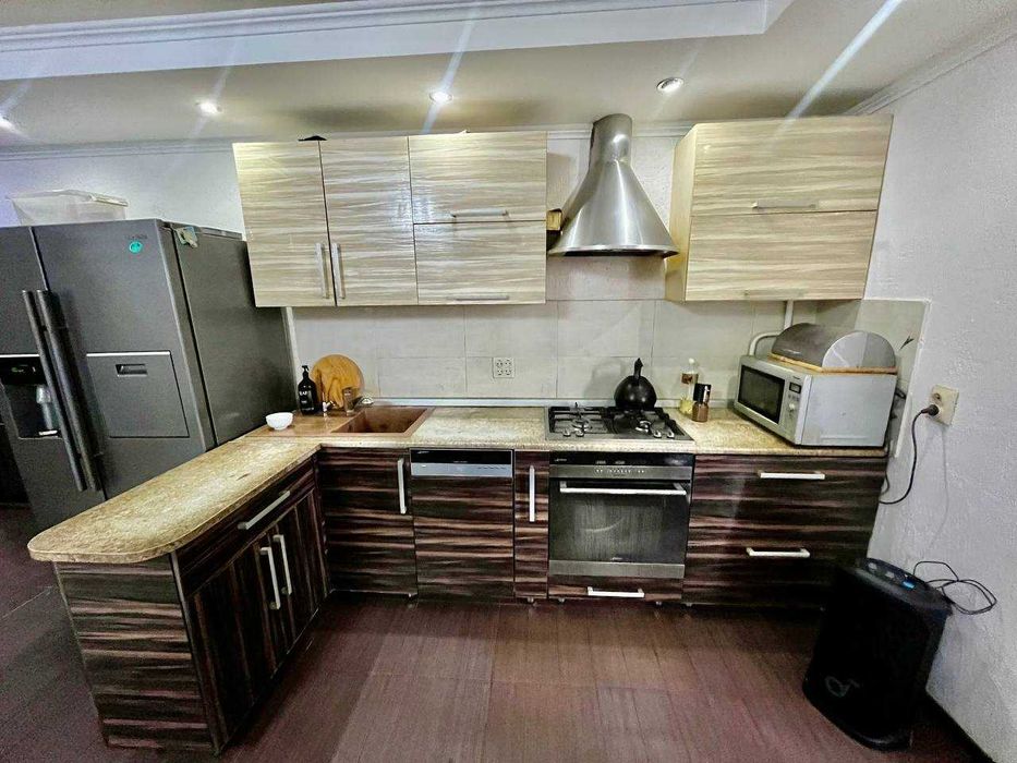 продам 4 ком квартиру