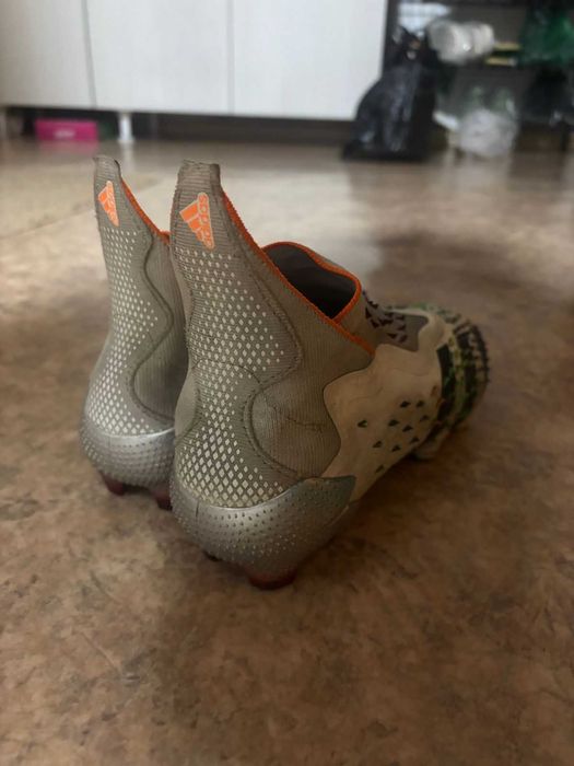 Бутсы Adidas Predator