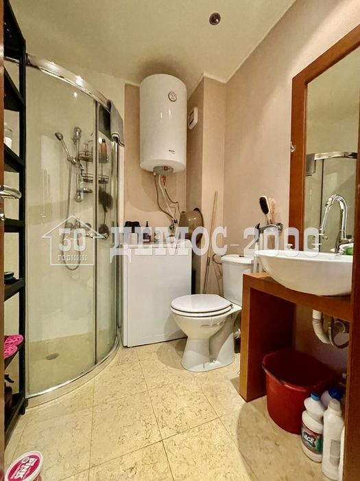 Спешно! Двустаен обзаведен апартамент в кк.Златни пясъци до плажа