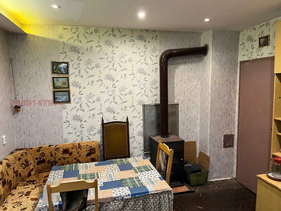 Дава се под наем Двустаен апартамент в Пловдив, Изгрев - 65 кв.м за 63500 € - Снимка #3