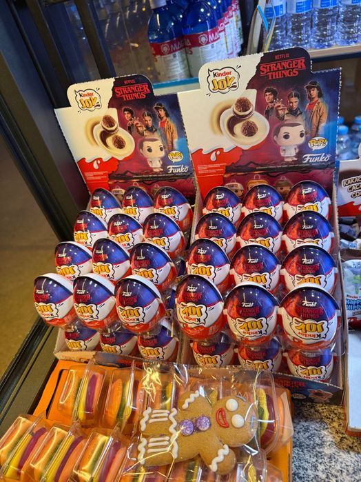 Kinder Joy stranger things