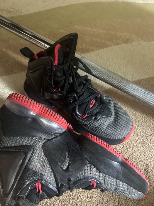 Nike Lebron XIX 38н