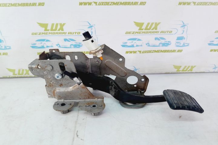 Pedala frana 465010015r Renault Megane 3  [din 2008 pana  2014] seria