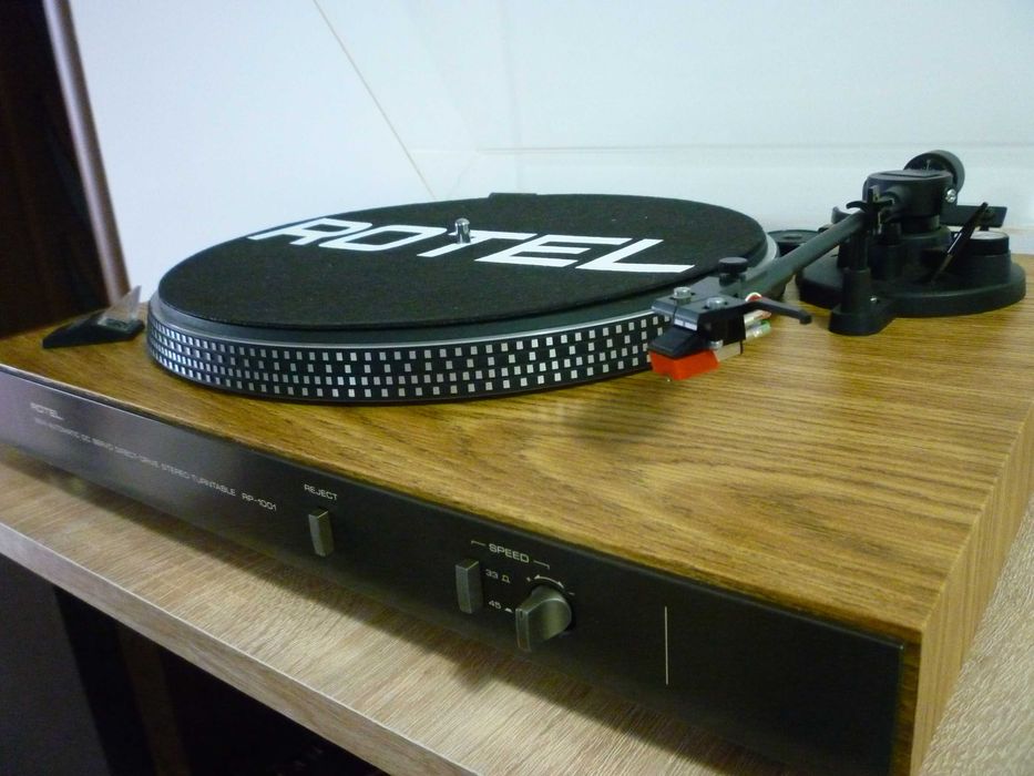 pick-up  rotel  rp-1001 redus  la 200 euro