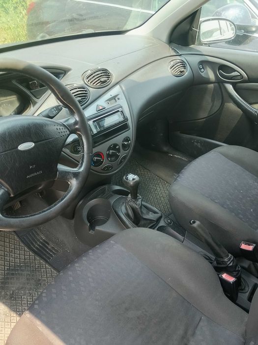 Ford Focus 1.6 бензин