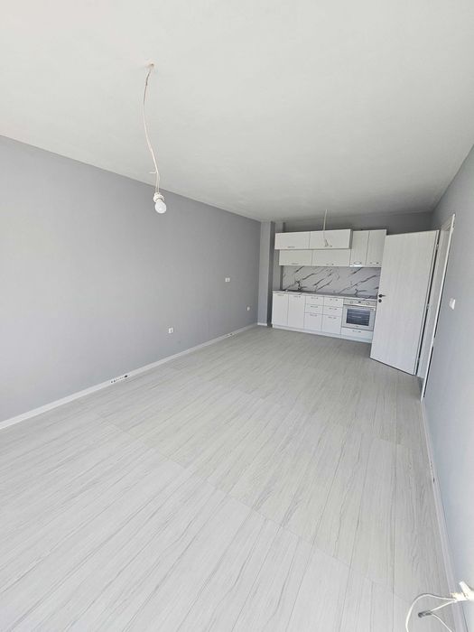 Продава се Тристаен апартамент в Пловдив, Остромила - 80 кв.м за 957 €/кв.м - Снимка #10