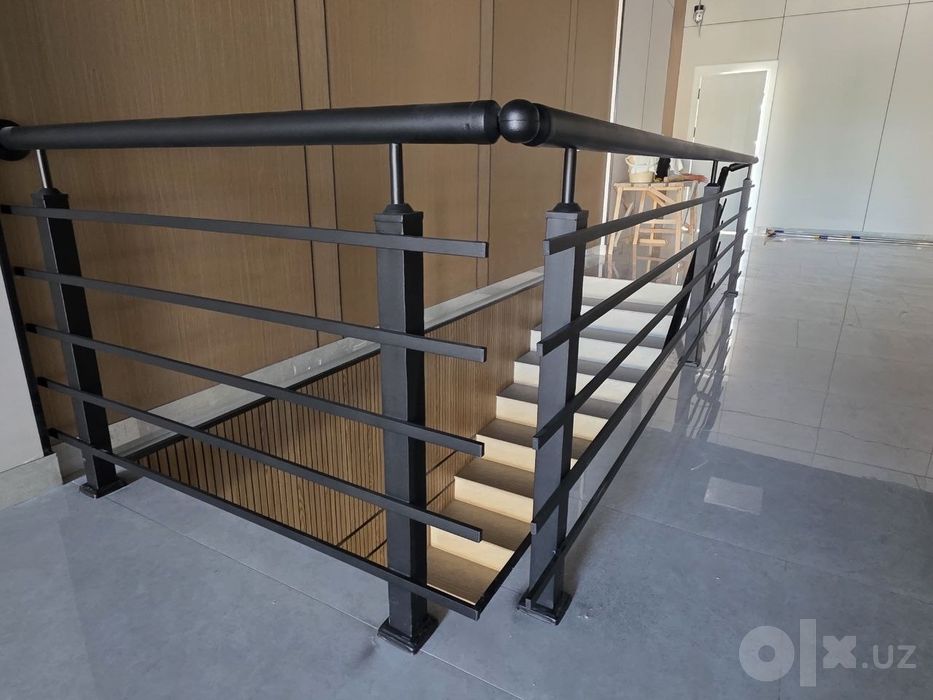 Qora matviy metal perila