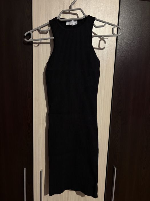 Черна рокля бершка