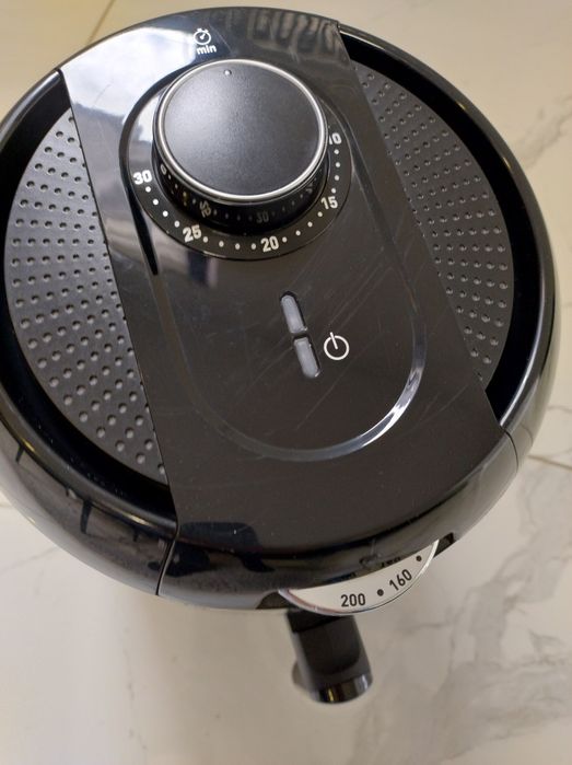 Friteuza cu aer cald Tefal 1030w (ayr fryer)