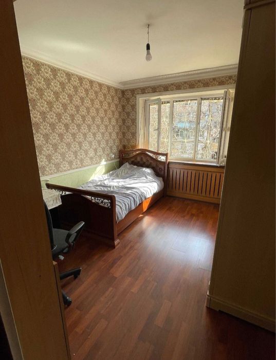 Чиланзар 9 квартал РУВД. Продается 3/2/4 квартира кирпич балкон 2/6