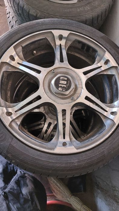 Шины 225/45-R18 с дисками за 200000тг