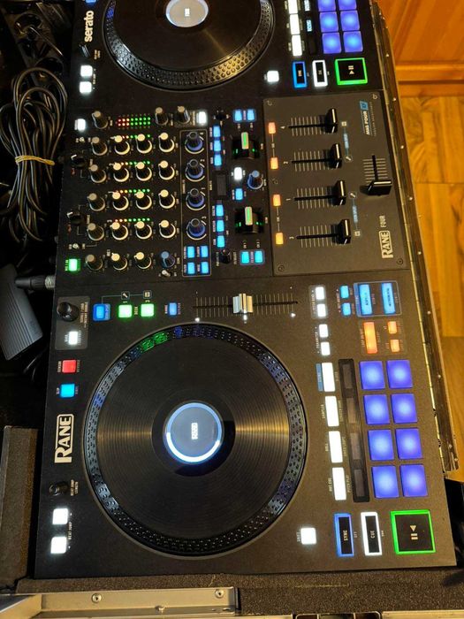 Rane Four контролер конзола DJ