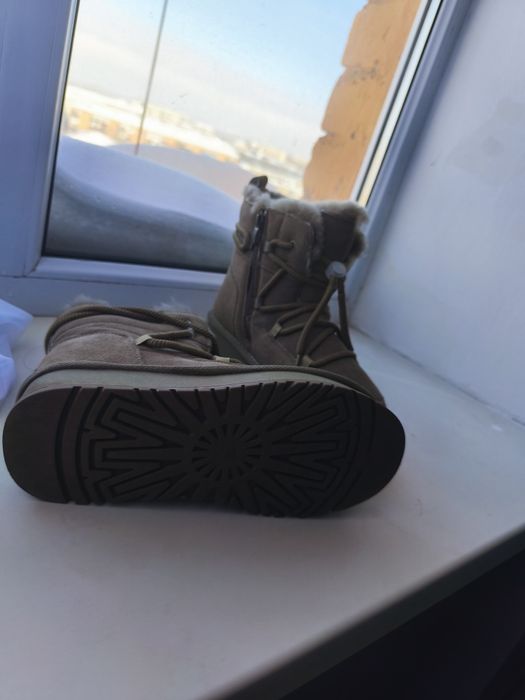 Новые угги натуралка 37 размер