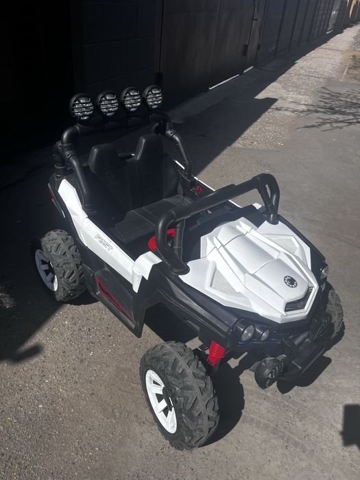 Машинка на аккумуляторе Багги