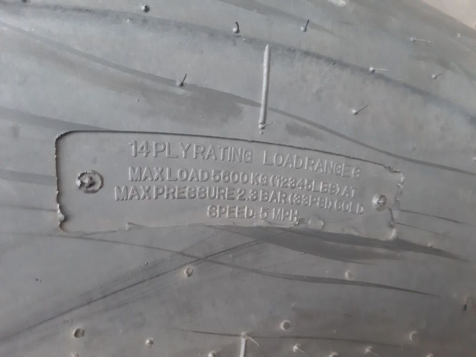 Anvelope noi indstriale cu 14PLY 23.1-26 Armour BOMAG Cat sau JCB