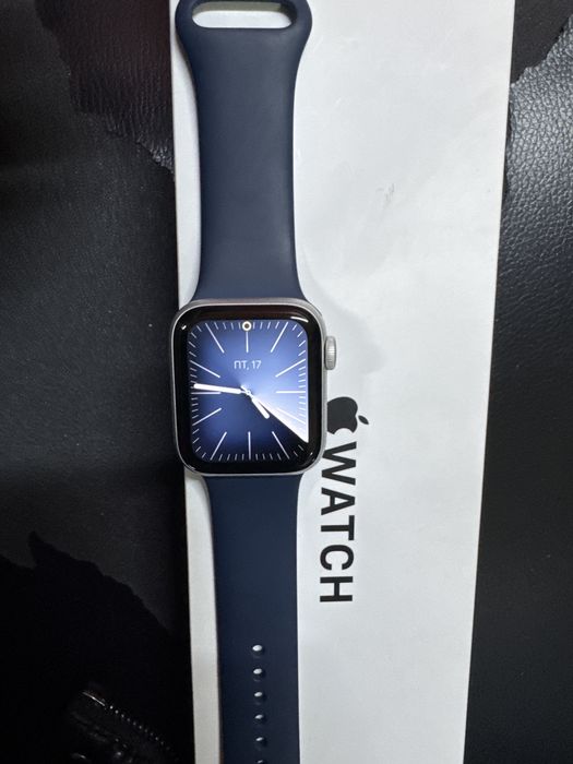 Apple watch se 40 мм