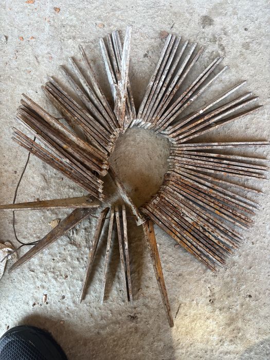 Продавам кофраж.