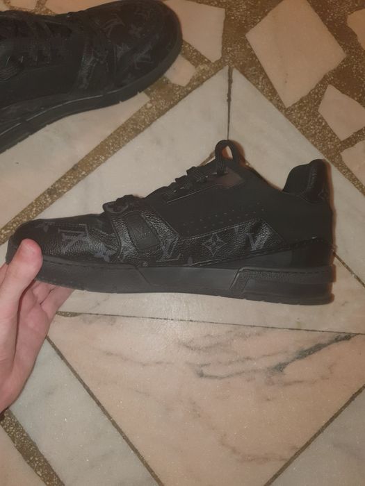 louis vuitton adidasi negri