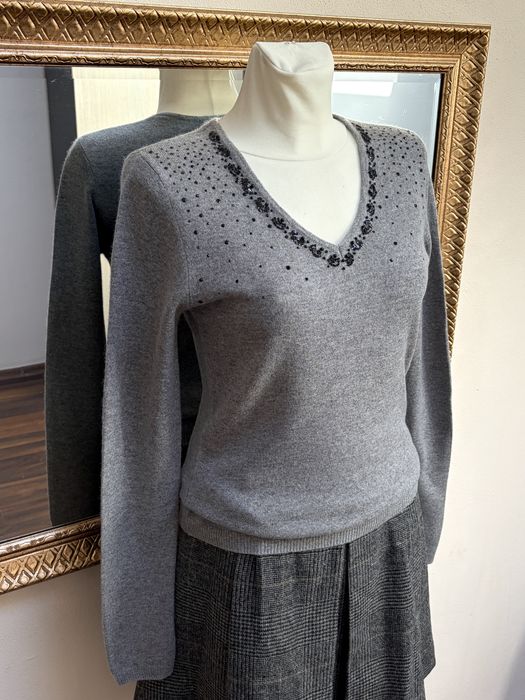 Maddison, cașmir, pulover gri, broderie cu mărgele