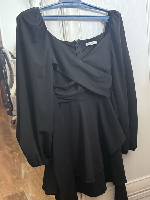 Платье  короткое