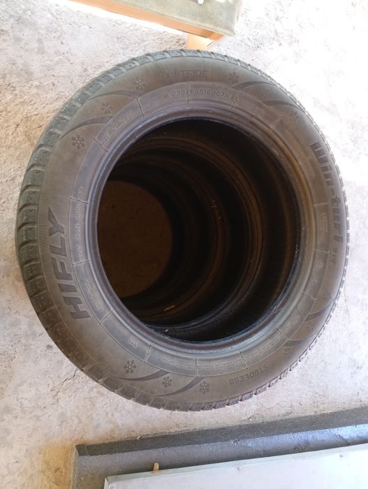 Продам шины Hifly Win-Turi 235/60R18