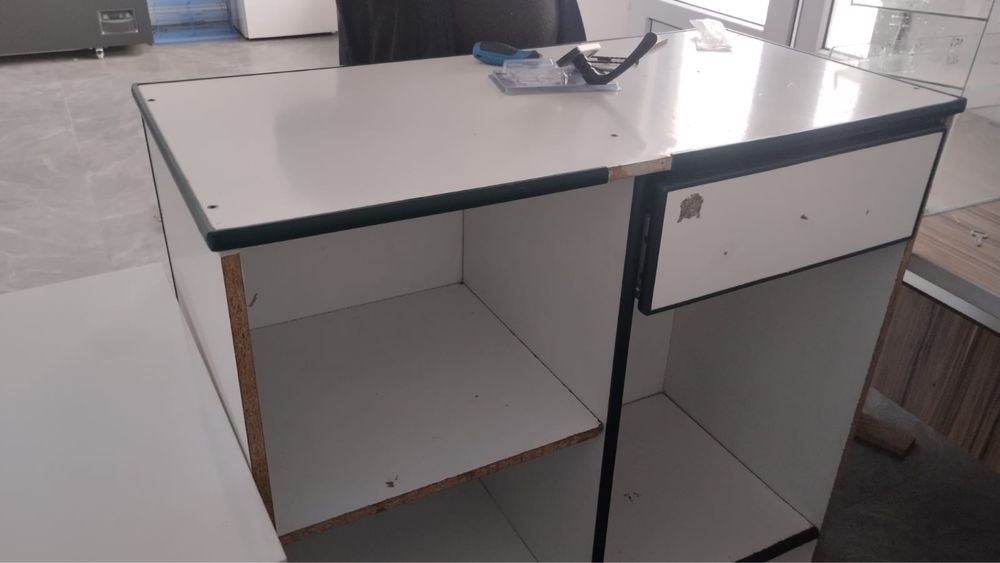 Полки для магазина