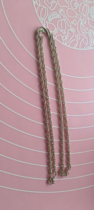 Продам две серебрчные цепочки