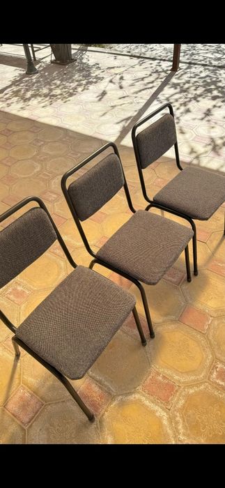 Стулья жаксы күйде сақталған бағасы стеклянный подставка 5000 тг6000 т