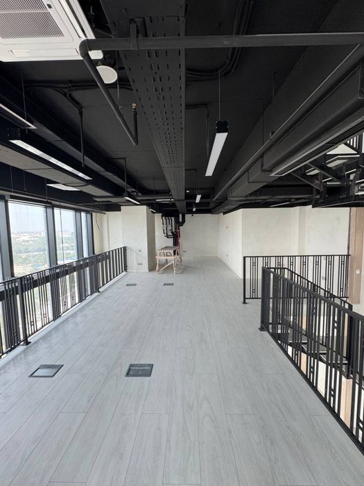 ПРОДАЁТСЯ И СДАЁТСЯ ОФИС в Nest One вид на Парк панорама окна 20-этаж