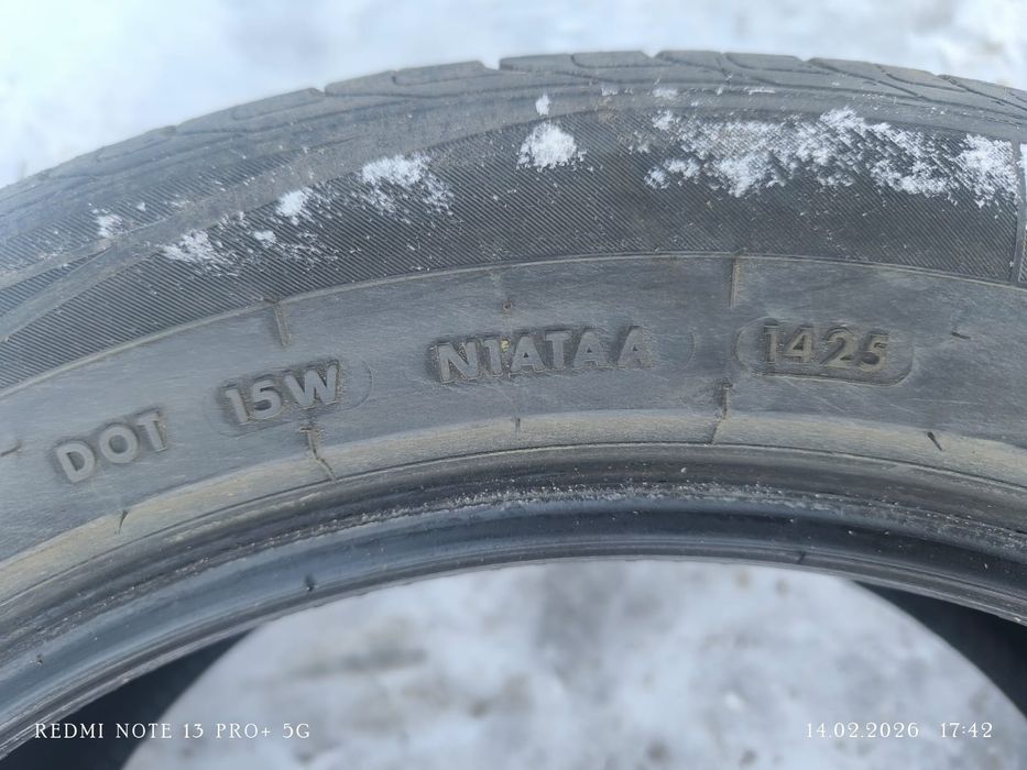 Продам покрышки 235/50/19