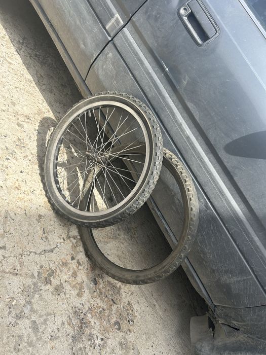 Продам покрышки.