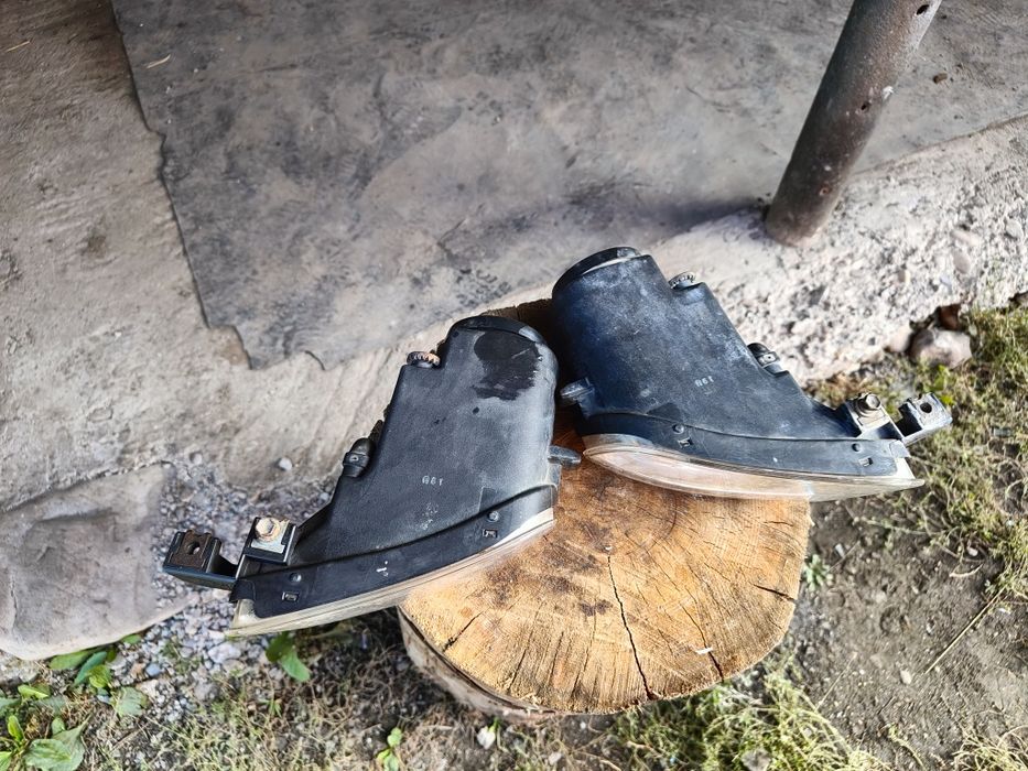 Туманки на Toyota altezza