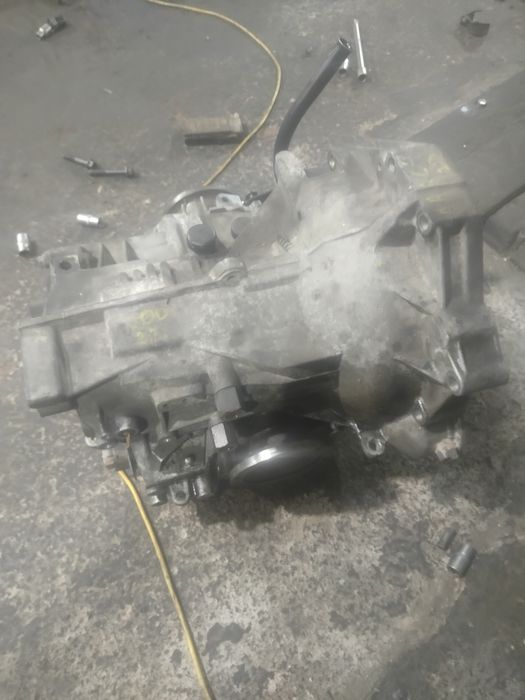 Автомат 2.3 Ауди 100 с4