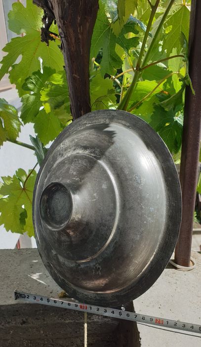 Медни бакъри, ръчно ковани