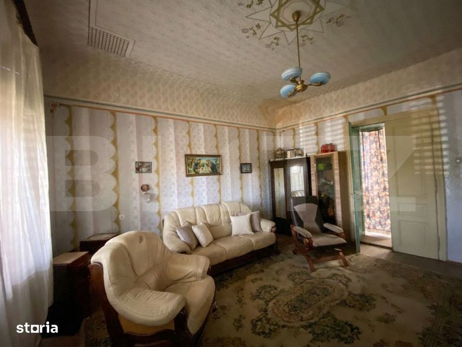 Casa cu caracter istoric an 1922 teren 2993mp Dragsina