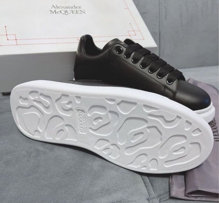 Adidasi Alexander Mcqueen negri black white piele naturala