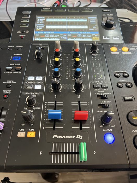 Продавам Pioneer XDJ-RR