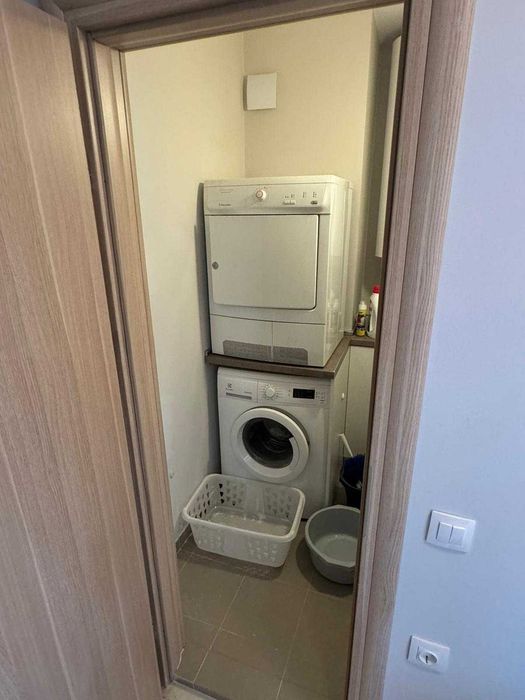 Дава се под наем Тристаен апартамент в София, Света Троица - 106 кв.м за 650 € - Снимка #12