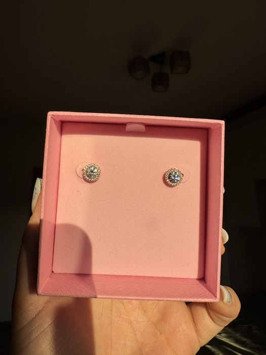 Cercei stud Constella