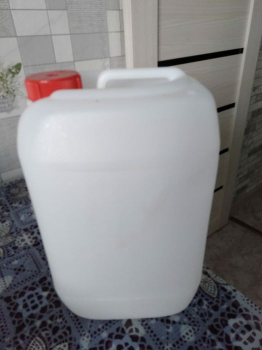 Канистра 10 литр...