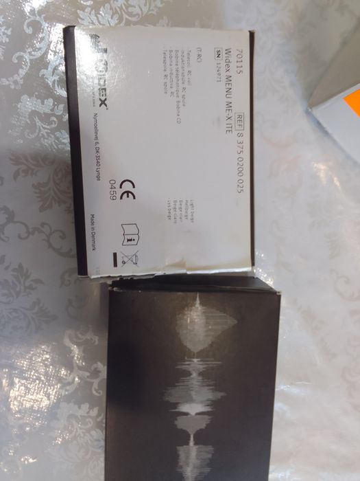 Слуховой аппарат пара две штуки