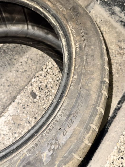 Стелки / Гуми Michelin Cross Climate | 3 Броя | 205 55 16  Всесезонни и Зимни и | 4 БРОЯ | 245 45 17 Michelin Pilot Sport 5 Летни и Стелки Mercedes