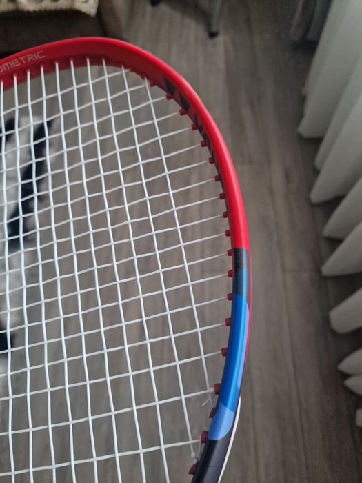 Vand racheta Yonex V core