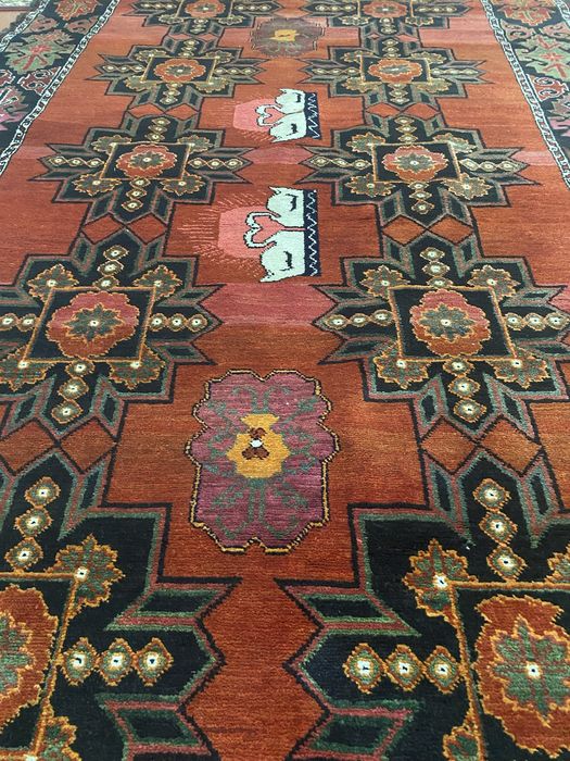 Продается ковер.