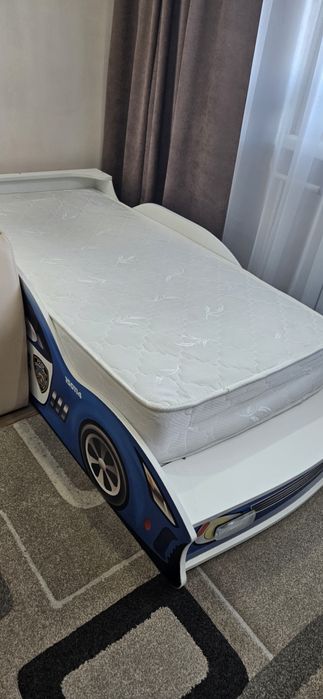 Кровать детская машина