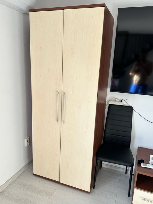 Se vinde mobila in state foarte buna
